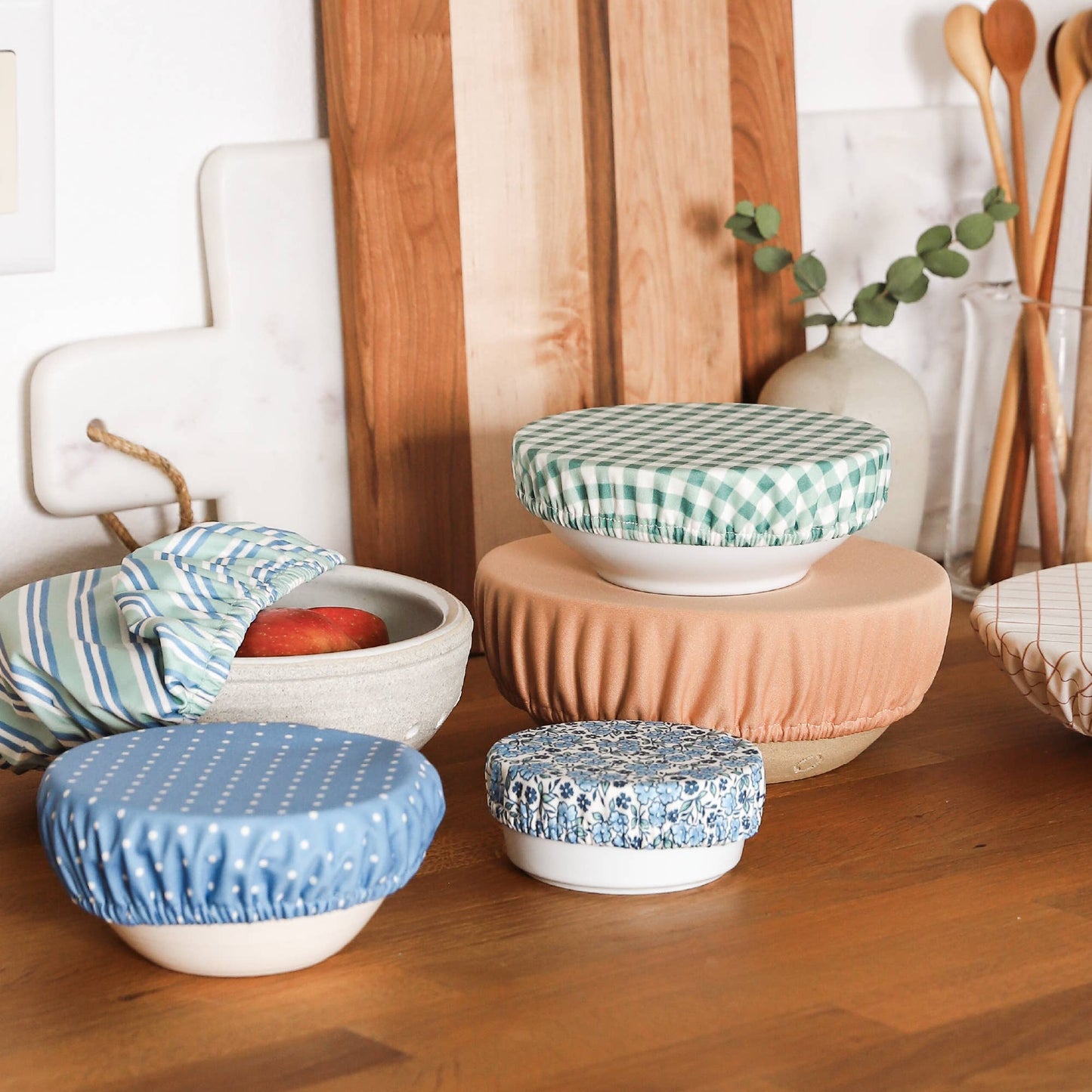 Sustainable Bowl Caps for Food Storage: Clay