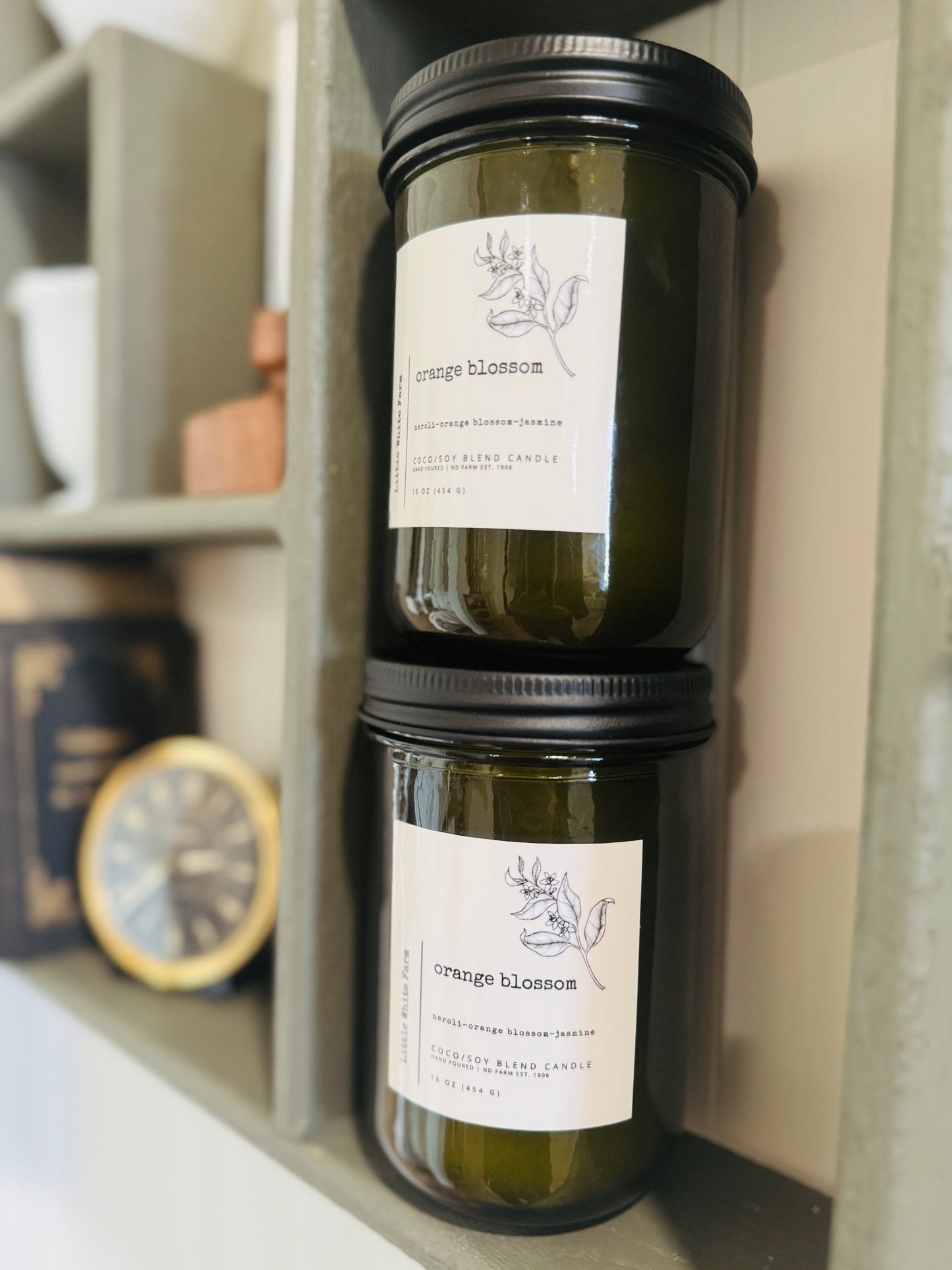 CANDLE OF THE MONTH-LUXE VINTAGE GREEN VESSEL+WOODWICK