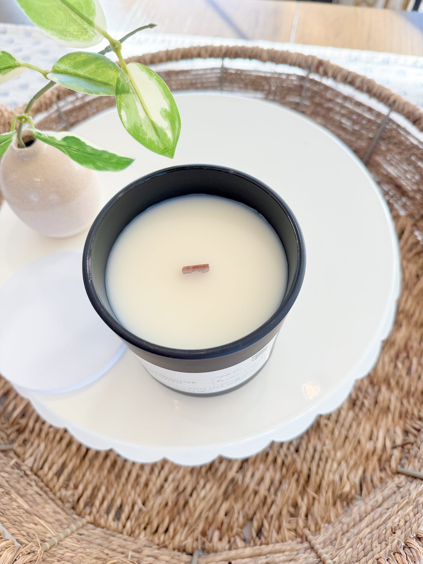 Luxe Farmhouse Kitchen Woodwick Candle-black vessel with white metal lid
