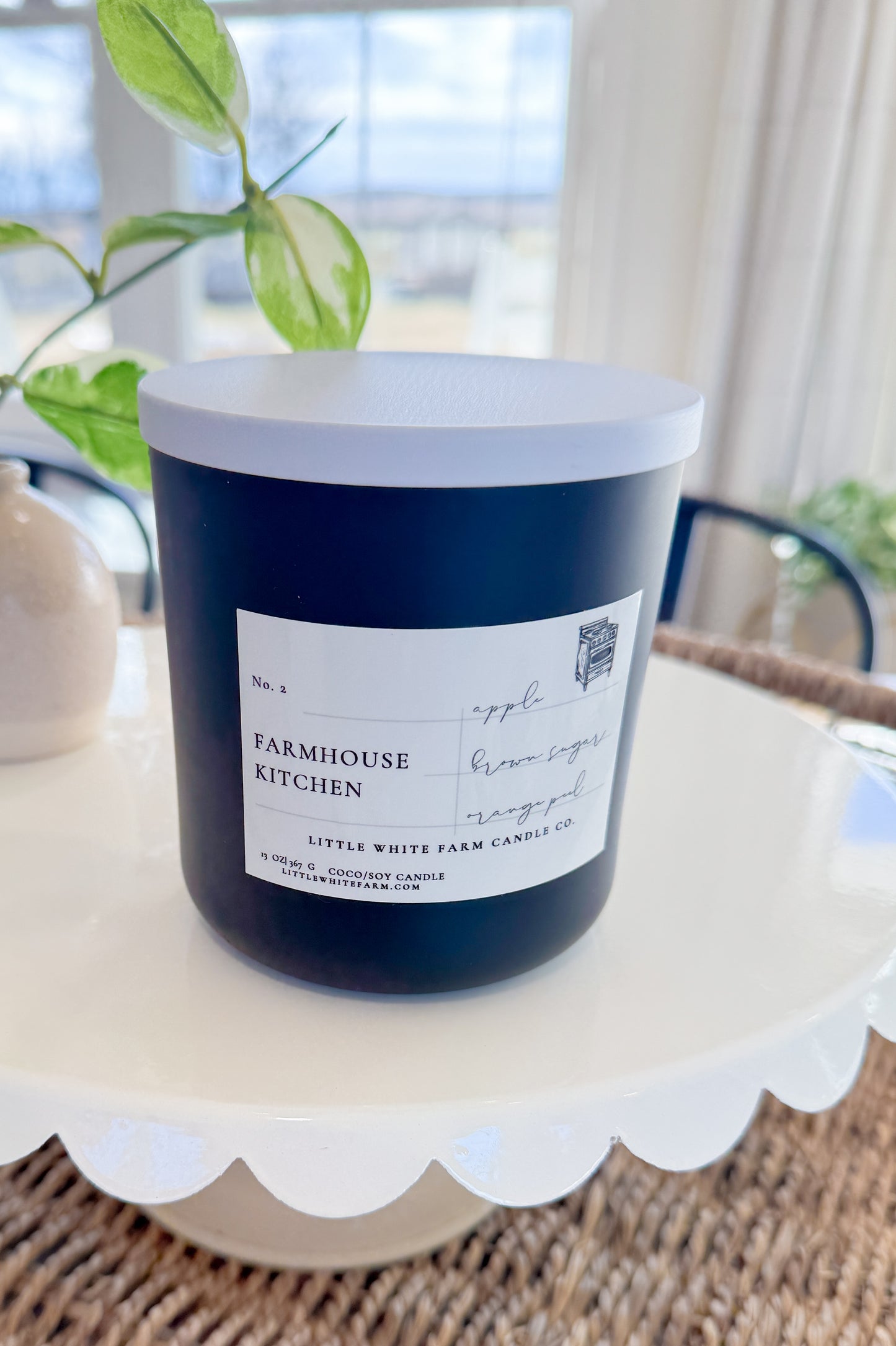 Luxe Farmhouse Kitchen Woodwick Candle-black vessel with white metal lid